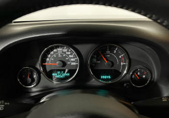 Подержанный автомобиль Jeep Wrangler 2013 года (11 фото)