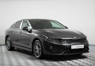 Подержанный автомобиль Kia K5 2020 года (3 фото)