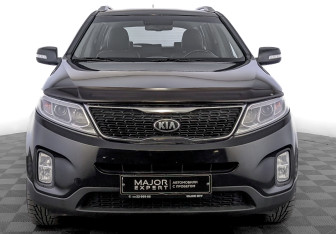 Подержанный автомобиль Kia Sorento 2019 года (2 фото)