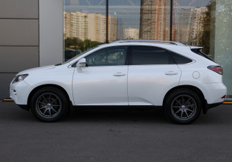 Подержанный автомобиль Lexus RX 2015 года (8 фото)