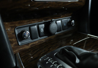 Подержанный автомобиль Nissan Patrol 2013 года (24 фото)