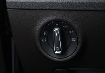 Подержанный автомобиль Skoda Superb Liftback 2015 года (21 фото)
