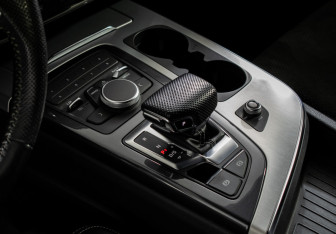 Подержанный автомобиль Audi Q7 2019 года (16 фото)