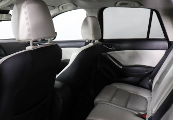 Подержанный автомобиль Mazda CX-5 2016 года (12 фото)