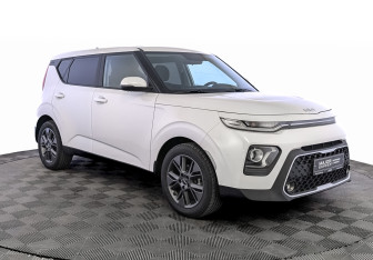 Подержанный автомобиль Kia Soul 2022 года (3 фото)