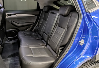 Подержанный автомобиль Haval F7x 2023 года (18 фото)