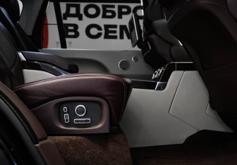 Подержанный автомобиль Land Rover Range Rover 2016 года (32 фото)