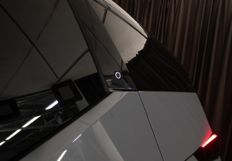 Подержанный автомобиль Zeekr X 2023 года (26 фото)