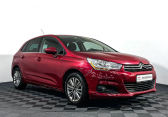 Подержанный автомобиль Citroen C4 Hatchback 2013 года (3 фото)