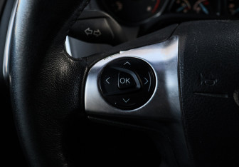 Подержанный автомобиль Ford Focus Hatchback 2012 года (22 фото)