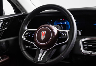 Подержанный автомобиль Hongqi E-HS9 2021 года (22 фото)