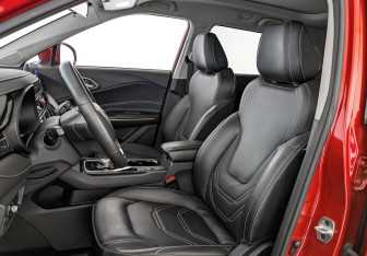 Подержанный автомобиль Москвич 3е 2023 года (20 фото)