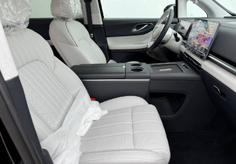 Новый Voyah Dream 2025 (10 фото)