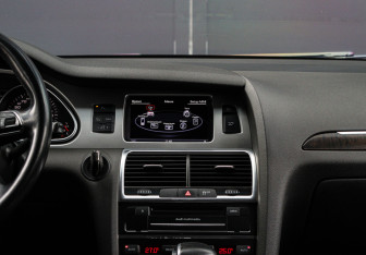 Подержанный автомобиль Audi Q7 2012 года (10 фото)