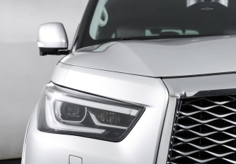 Подержанный автомобиль Infiniti QX80 2019 года (27 фото)