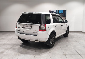 Подержанный автомобиль Land Rover Freelander 2011 года (5 фото)