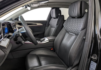 Подержанный автомобиль Hongqi H9 2021 года (20 фото)