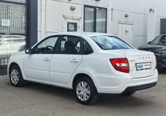Подержанный автомобиль LADA (ВАЗ) Granta Sedan 2023 года (7 фото)