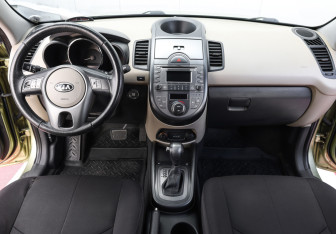 Подержанный автомобиль Kia Soul 2011 года (12 фото)