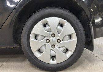 Подержанный автомобиль Kia Rio Sedan 2012 года (9 фото)