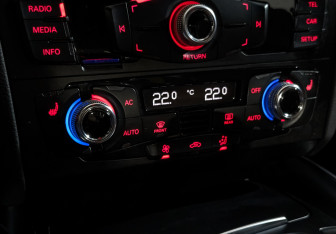 Подержанный автомобиль Audi Q5 2013 года (27 фото)