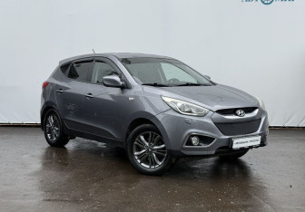 Подержанный автомобиль Hyundai ix35 2014 года (3 фото)