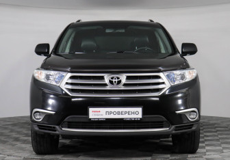 Подержанный автомобиль Toyota Highlander 2010 года (2 фото)
