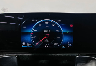 Подержанный автомобиль Mercedes-Benz GLB 2021 года (11 фото)