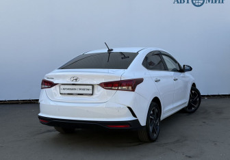 Подержанный автомобиль Hyundai Solaris Sedan 2021 года (5 фото)