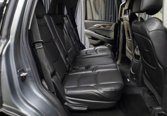 Подержанный автомобиль Cadillac Escalade Suv 2020 года (13 фото)