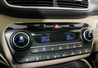 Подержанный автомобиль Hyundai Tucson 2019 года (15 фото)