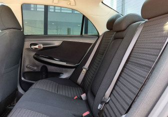 Подержанный автомобиль Toyota Corolla Sedan 2008 года (19 фото)
