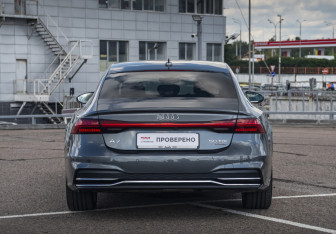 Подержанный автомобиль Audi A7 2018 года (6 фото)