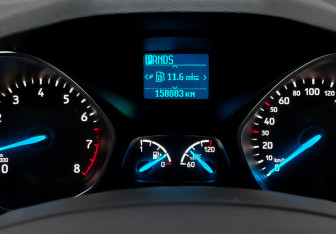 Подержанный автомобиль Ford Kuga 2017 года (16 фото)