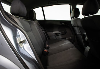 Подержанный автомобиль Opel Astra Hatchback 2010 года (9 фото)