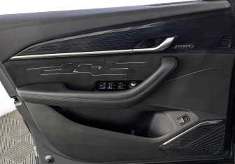 Подержанный автомобиль Geely Monjaro 2024 года (19 фото)