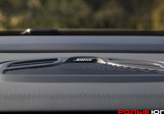 Подержанный автомобиль Geely Monjaro 2024 года (16 фото)