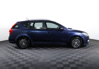 Подержанный автомобиль Kia Ceed Wagon 2010 года (4 фото)