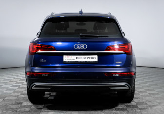 Подержанный автомобиль Audi Q5 2021 года (6 фото)