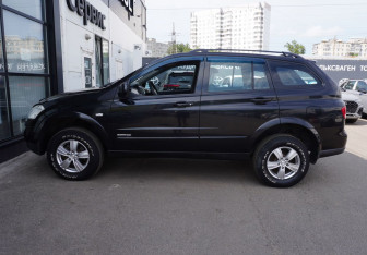 Подержанный автомобиль SsangYong Kyron 2011 года (8 фото)