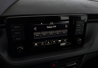 Подержанный автомобиль Skoda Rapid Liftback 2021 года (26 фото)