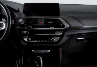 Подержанный автомобиль BMW X4 2018 года (13 фото)