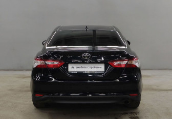 Подержанный автомобиль Audi A6 Sedan 2014 года (6 фото)