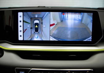 Подержанный автомобиль Geely Coolray 2023 года (23 фото)