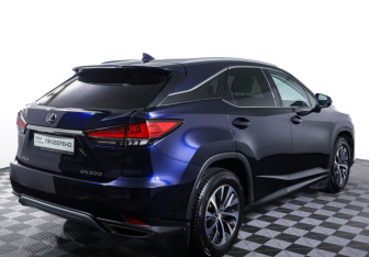 Подержанный автомобиль Lexus RX 2021 года (5 фото)