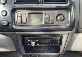 Подержанный автомобиль Mitsubishi Pajero Sport 2007 года (13 фото)