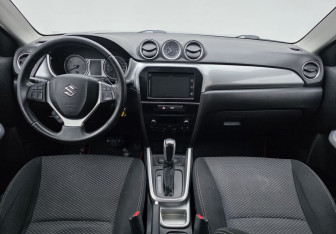 Подержанный автомобиль Suzuki Vitara 2016 года (11 фото)