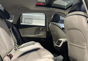 Подержанный автомобиль Chery Arrizo 8 2023 года (12 фото)