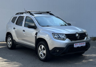 Подержанный автомобиль Renault Duster 2022 года (3 фото)