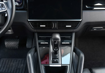 Подержанный автомобиль Porsche Cayenne 2018 года (14 фото)